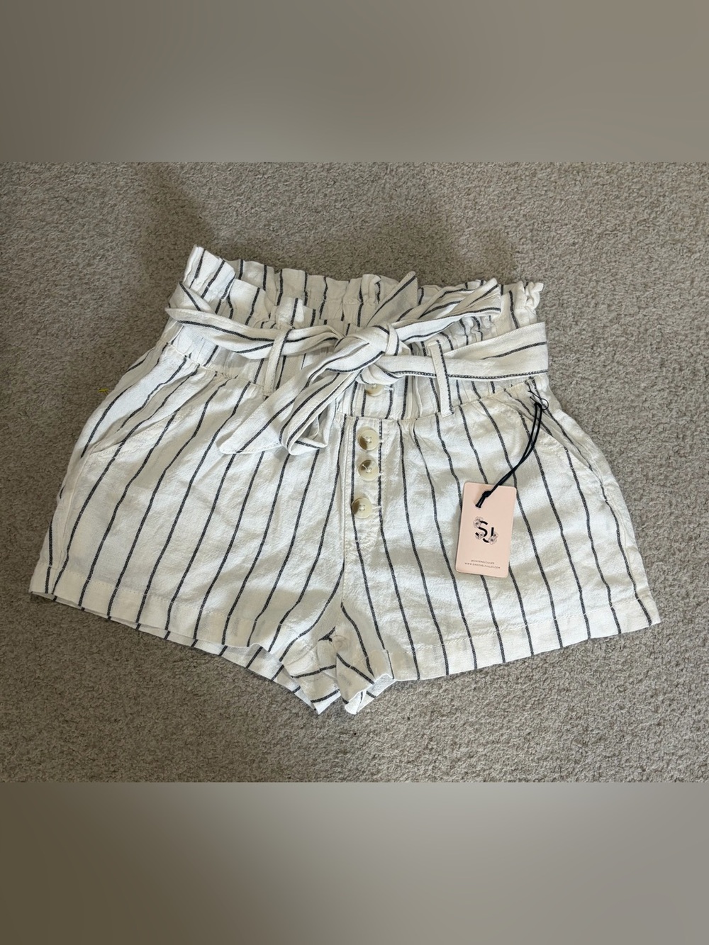 NWT Sincerely Jules Shorts, Women’s Striped Paperbag Waist Small Linen/Rayon